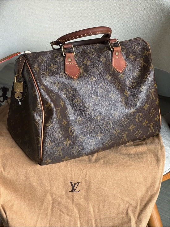 Louis Vuitton Handbags - ❤️❤️❤️ Louis Vuitton Classic Speedy 30! ❤️❤️❤️